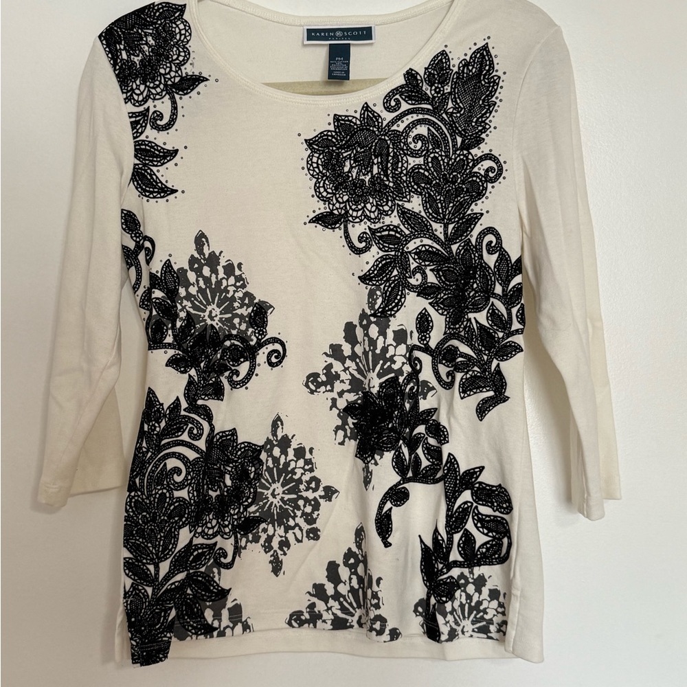 Karen Scott Women's Black and White Floral Top